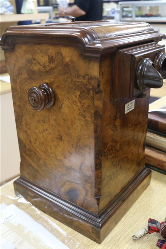 A Victorian burr walnut table top stereoscope viewer with slides/photos